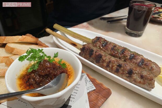 覆面調査の料理写真は「提供直後」に「斜め上から」撮影を