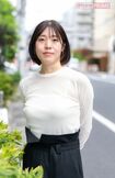 島本理生さん　撮影／佐藤靖彦