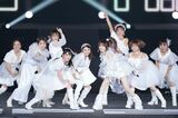 25周年記念コンサートでのモーニング娘。　写真/産経新聞社