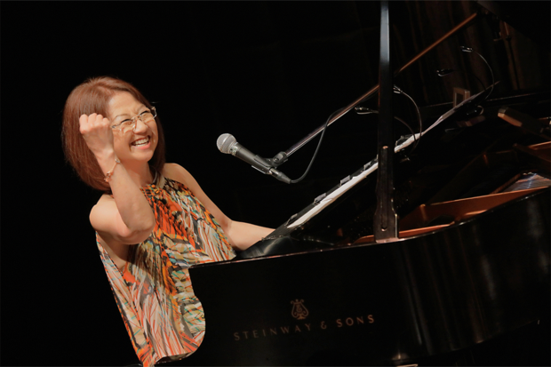 '18年には、老舗ジャズクラブ『ブルーノート東京』でライブを開催