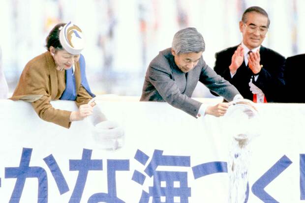 写真⑩声を失われながらも海に祈りを。平成5（1993）年11月7日