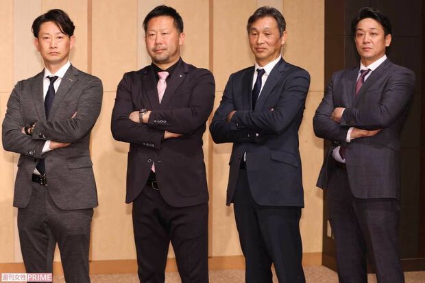 左から、オリックス・バファローズの岸田護監督、東北楽天ゴールデンイーグルスの三木肇監督、埼玉西武ライオンズの西口文也監督、千葉ロッテマリーンズのサブロー監督
