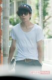 2015年8月、自宅から出てきた生田斗真