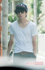 2015年8月、自宅から出てきた生田斗真