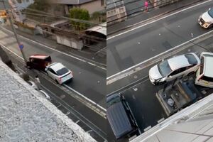 高齢者が運転する車が前進とバックを繰り返して衝突事故を起こした（SNSより）