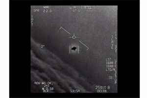 国防総省は「動画のなかで観察された空中現象は、いまだに『未確認』のまま」と説明