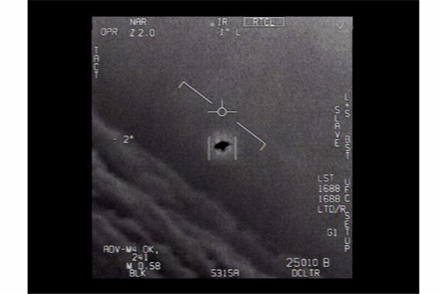 国防総省は「動画のなかで観察された空中現象は、いまだに『未確認』のまま」と説明