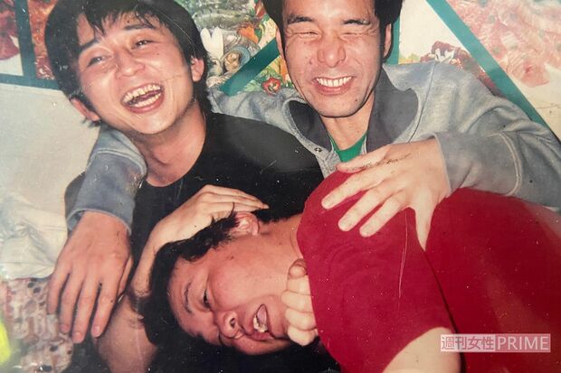 『竜兵会』でのひと幕（行きつけの焼肉店店主提供）