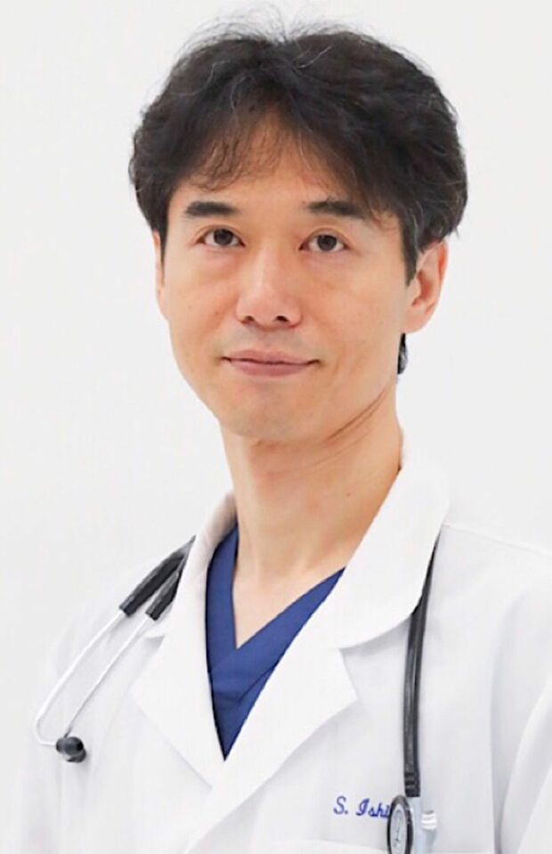 石黒成治先生（51歳）●消化器外科医。国立がん研究センター中央病院で大腸がん外科治療のトレーニングを受ける。その後、大学病院などに勤務し20年以上消化器外科手術を行ってきた。現在は予防医療を行うスクールを主宰しヘルスコーチとして活動中。著書に『専門医が教えるがんにならない食事法』（KADOKAWA）など。