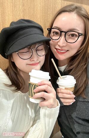 鈴木奈々ちゃんとお茶タイム　写真提供／加藤綾菜