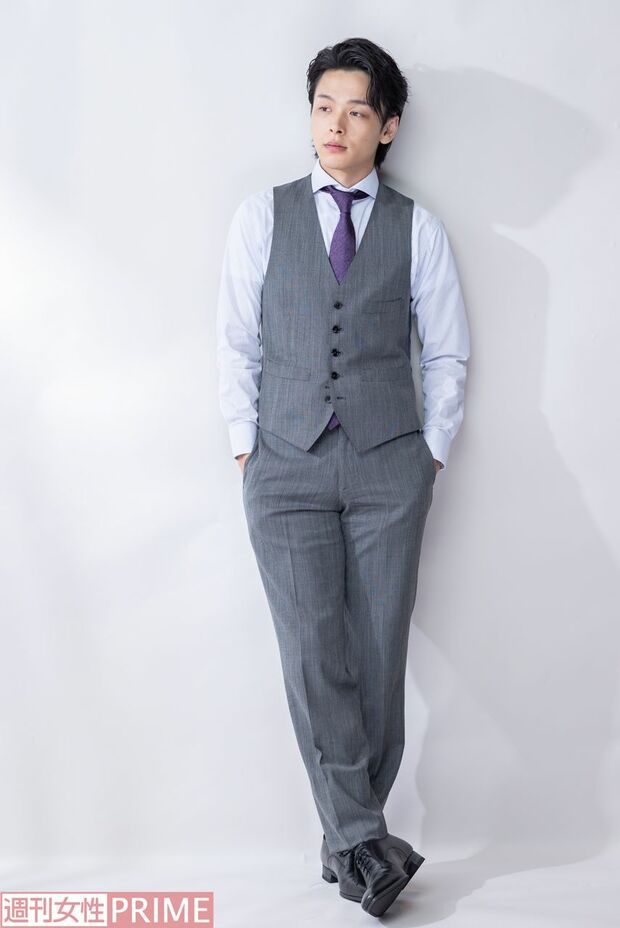 中村倫也　撮影／廣瀬靖士（7枚目）