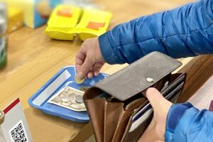 電子マネー、現金、クレジットカードなど希望の方法で支払いづらいという声も上がっている