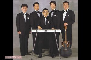 マヒナスターズ時代（左端がタブレット純さん）