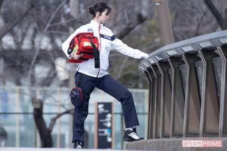 『TOKYOMER』の撮影で川に飛び降りるシーンに挑んだ中条あやみ（2023年3月）