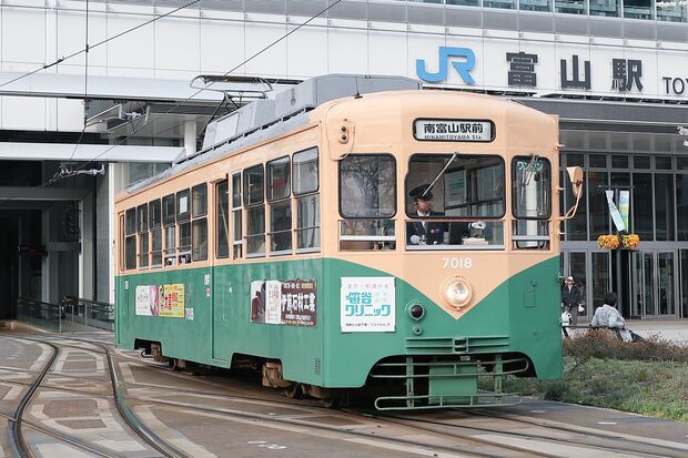 富山地方鉄道　市内電車
