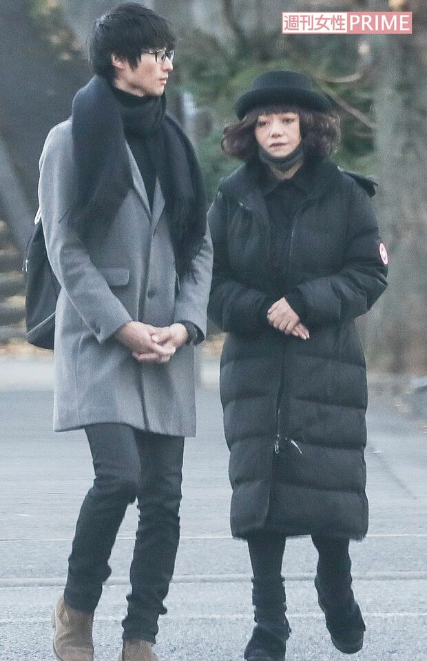 クリスマスに外出する広田と高橋