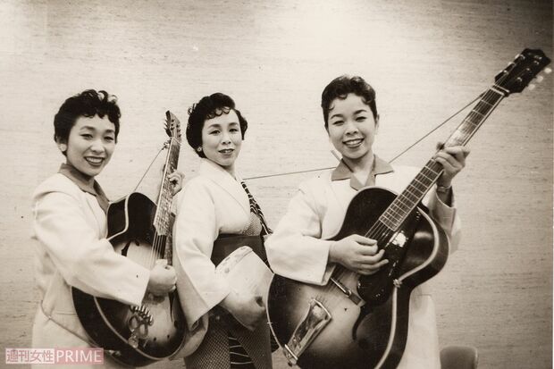 デビューしたころのかしまし娘（左から照枝さん、歌江さん、花江さん）