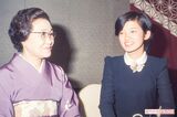 '74年秋、母の正子さんと。過去のインタビューで「夜は必ず電話する」と語ったことも　撮影／週刊女性写真班
