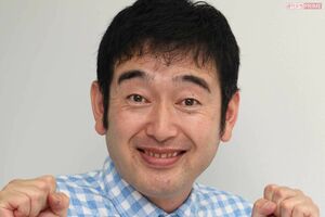 インタビュー取材に応じる、しゅくはじめ