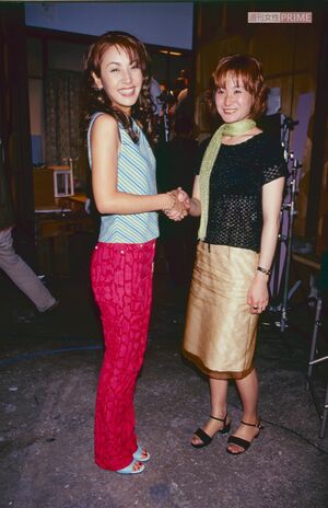 2000年6月、鈴木紗理奈主演ドラマ『OLヴィジュアル系』撮影現場にて、作者・かなつ久美先生との対談も実現