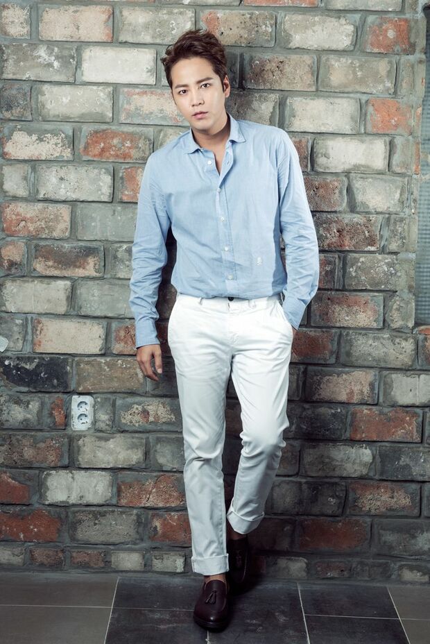 主演作『テバク～運命の瞬間～』が話題のチャン・グンソク