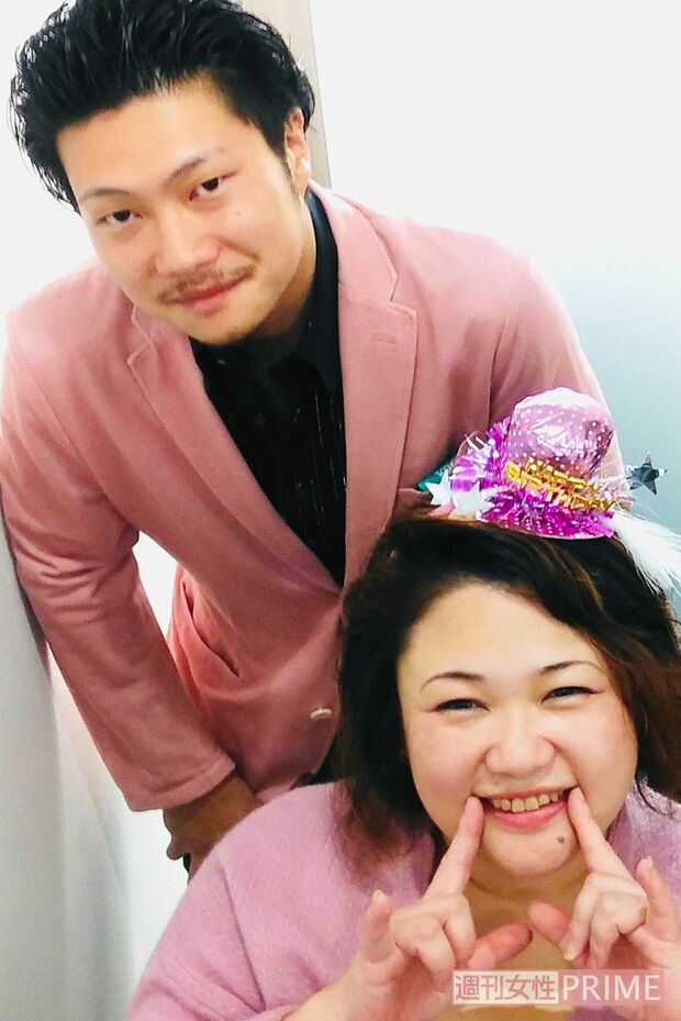 「母とは友達みたいな関係で、しょっちゅう連絡がきますね」とひとり息子の旭彦さん