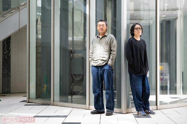 戌井昭人さん(左)と燃え殻さん(右) 撮影/伊藤和幸
