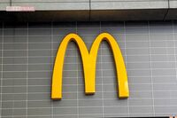 《マクドナルド値上げ》広がる“モスバーガー”や“バーガーキング”へのシフト「もはや高級品」進む利用者…
