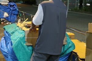 都庁近くで暮らす出井さん（仮名）