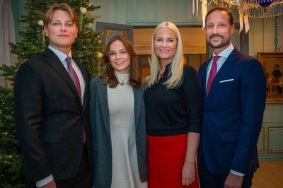 (左から)スヴェレ・マグヌス王子、イングリッド・アレクサンドラ王女、メッテ・マリット皇太子妃、ホーコン皇太子(ノルウェー王室公式SNSより)