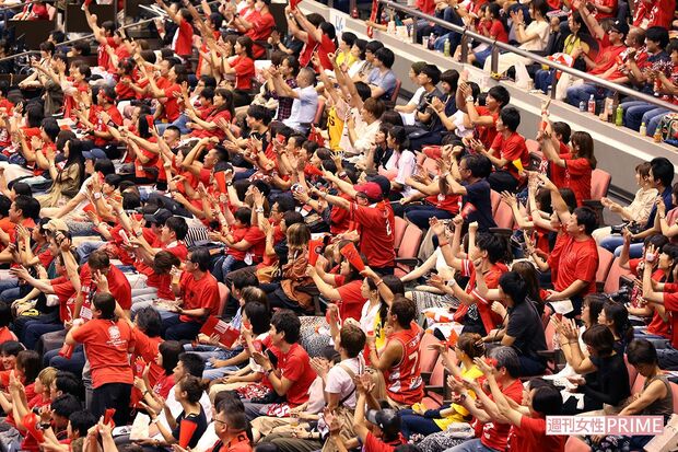 “ブースター”と呼ばれる、千葉ジェッツふなばしのファンたち