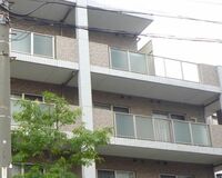 連続転落事故が起きた老人ホーム、鍵を握る元職員に直撃