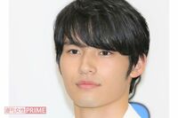岡田健史「職質を受けました」ファン衝撃の“ヒゲ面”で浮き彫りになった事務所との溝