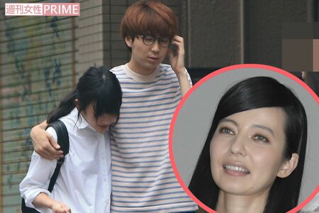 明け方、泥酔状態で歩くふたり（'16年8月）と'17年1月からレギュラー番組がスタートしたベッキー