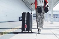 天守を貸し切る「城泊」は1泊1人55万円!オーバーツーリズムで観光地を避ける人が続出、倉庫・博物館・純喫…