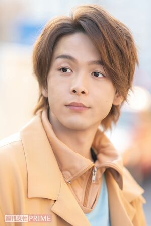 中村倫也　撮影／佐藤靖彦