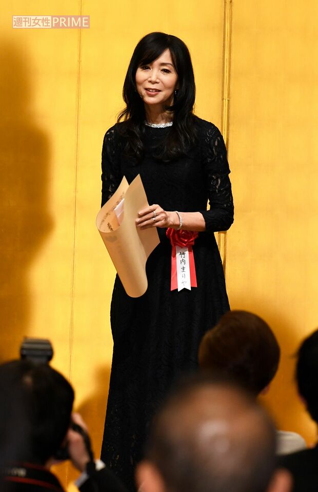 竹内まりや(2019年、芸術選奨贈呈式にて)