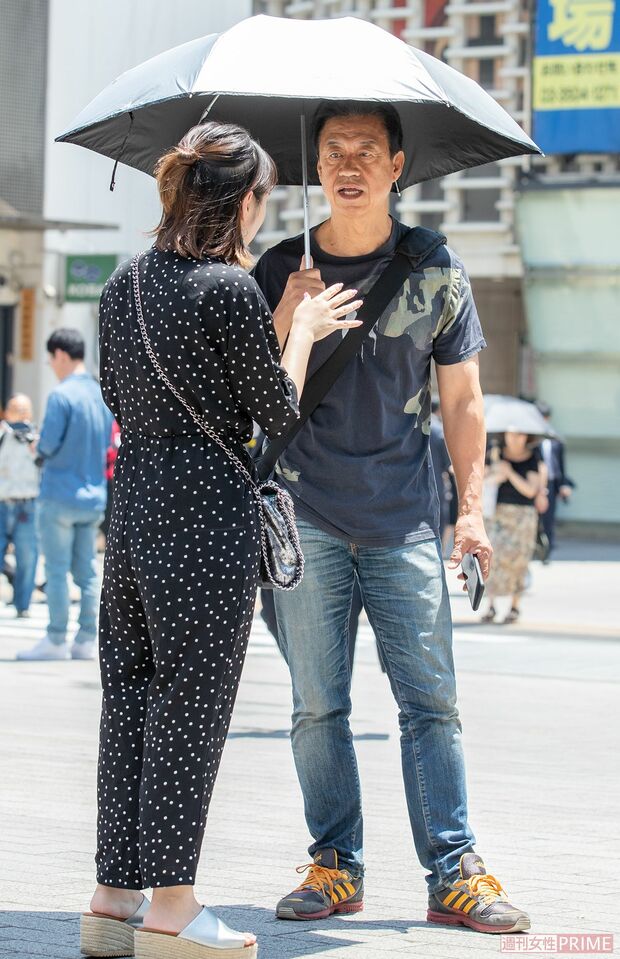 「暑がりなので、傘があると汗もかきにくく、快適なんです」撮影／矢島泰輔