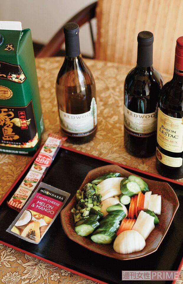 晩酌／「毎日ビールか酎ハイと、ワインなんかをいただくの。肴は色みを大事にしてる。お料理には赤と緑を入れるようにしているのよ」