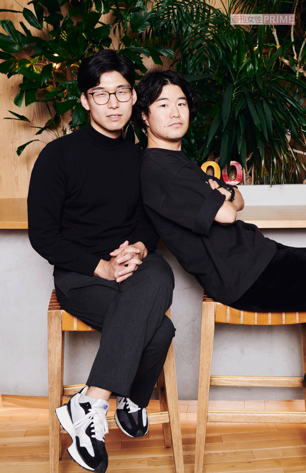 Kevin'sEnglishRoomのケビン（左）、やま（右）