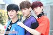 左からヨンビン(23歳・178cm、ラップ)、インソン(23歳・184cm、ボーカル)、ジェユン(22歳・183cm、ボーカル) 撮影/坂本利幸