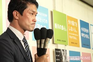 小川氏と平井氏という正反対の候補が激突、選挙戦のリアルに迫った『香川1区』(2021)(c)ネツゲン