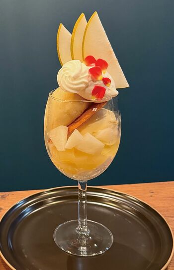 TRUM「和栗と洋梨のパフェ」（1800円）