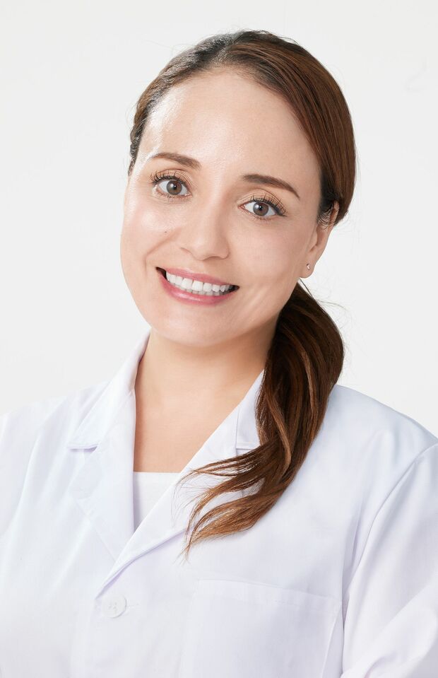 石原新菜先生●医師・イシハラクリニック副院長。漢方医学、自然療法、食事療法を得意とする。わかりやすい医学解説と親しみやすい人柄で、テレビ、ラジオ、執筆活動と幅広く活躍。