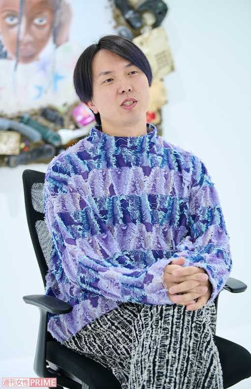 「僕は本当に周りの人たちに助けられてきました。そのおかげで、今があるんです」。自身を“人たらし”と笑いながら自らの過去を振り返る長坂真護　撮影／山田智絵