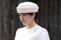 《改正皇室典範が施行》直系長子の愛子さまがいるのに…旧宮家の「男系男子養子」への固執に東大名誉教授が…