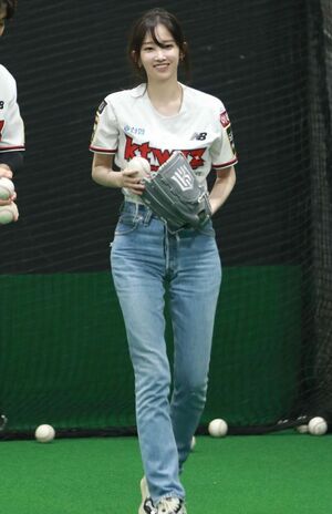 2023年11月3日に投稿された始球式の写真（本人インスタグラムより）