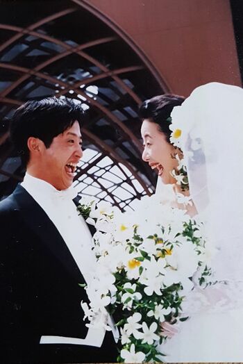 結婚式の1枚。夫の祐介さんは高校時代の同級生
