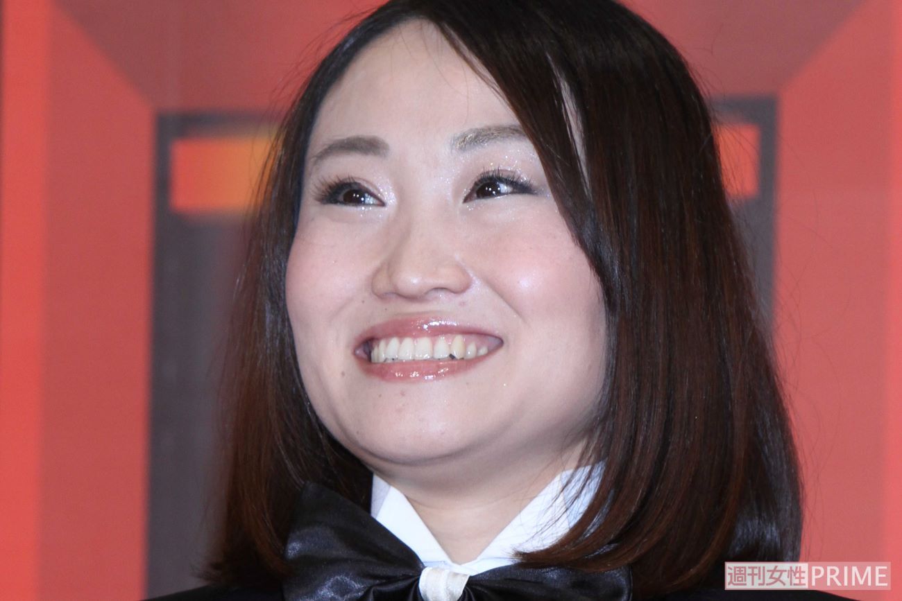 キンタロー。「朝から不快」「まじでうるさい」『ZIP!』生放送で北大路