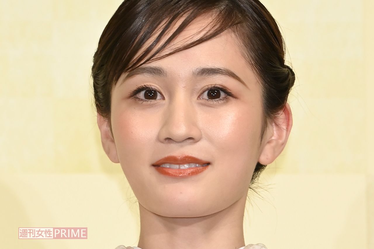 元AKB48・前田敦子、最後の写真集『Beste』の1枚に相次ぐ「ノーブラ